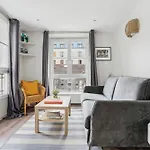 1Br Near Republique *