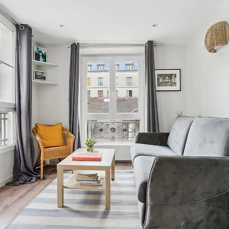 1Br Near Republique Apartman